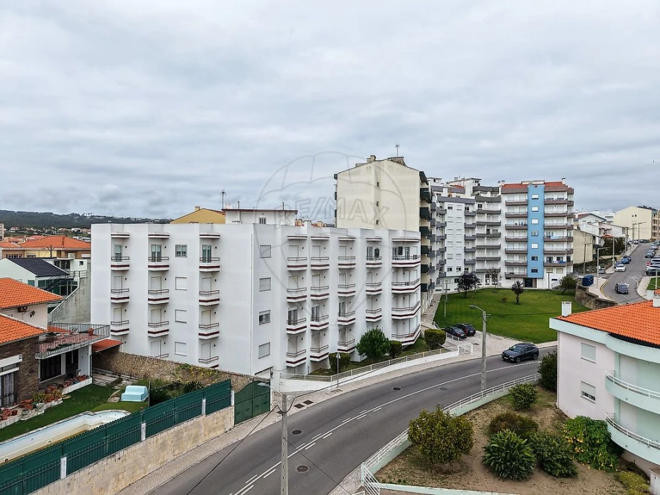 Apartamento T2 para Arrendamento em Tavarede Foto 17