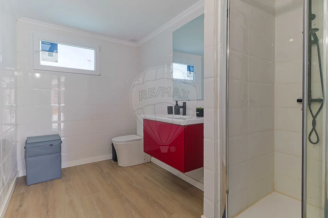 Moradia T2 para Venda em Poiares (Santo Andre) Foto 13