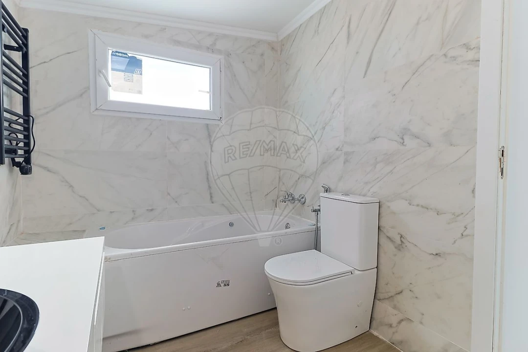 Moradia T2 para Venda em Poiares (Santo Andre) Foto 18