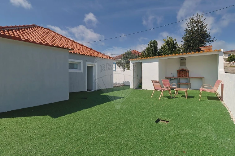 Moradia T2 para Venda em Poiares (Santo Andre) Foto 20