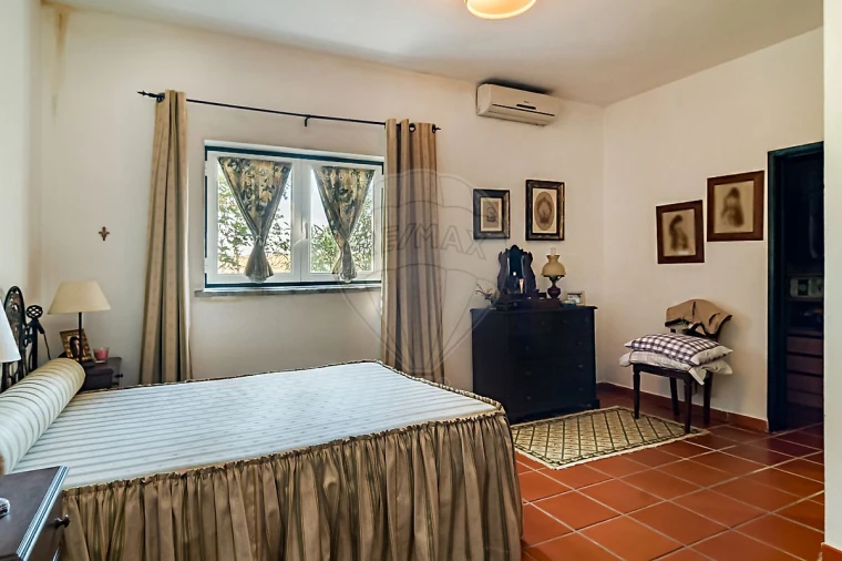 Moradia T4 para Venda em Bacelo e Senhora da Saúde Foto 36