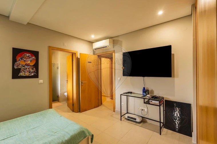 Moradia T5 para Venda em Palmela Foto 31