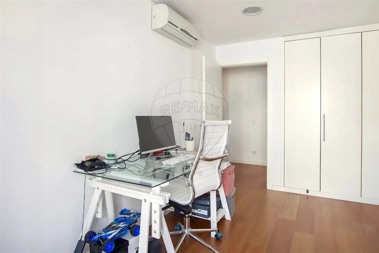 Apartamento T3 para Venda em Algés, Linda-A-Velha e Cruz Quebrada-Dafundo Foto 10