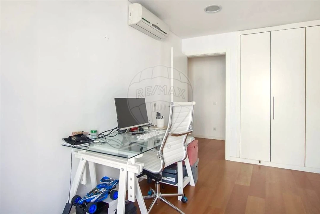 Apartamento T3 para Venda em Algés, Linda-A-Velha e Cruz Quebrada-Dafundo Foto 10