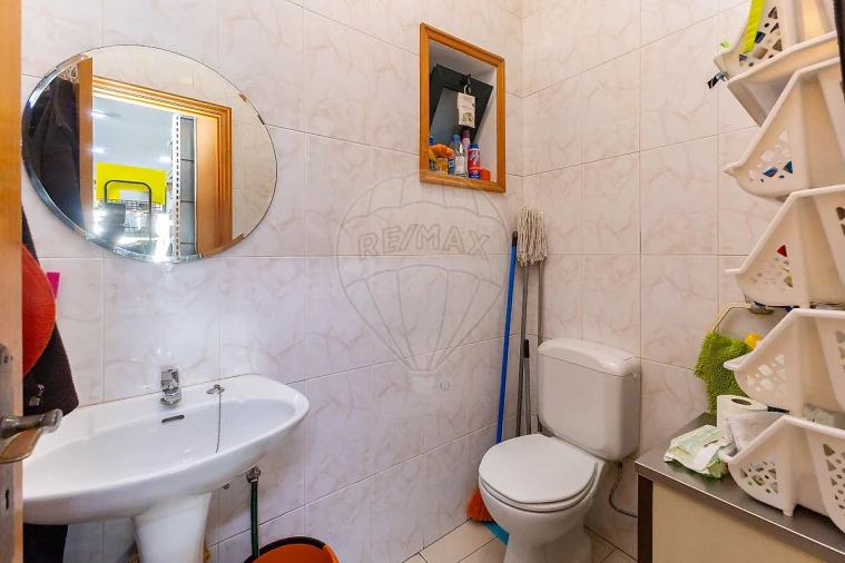 Negócio para Venda em Mindelo Foto 17