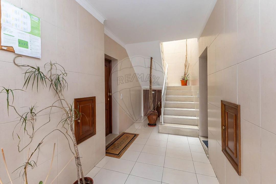 Apartamento T3 para Venda em Aguas Santas Foto 1