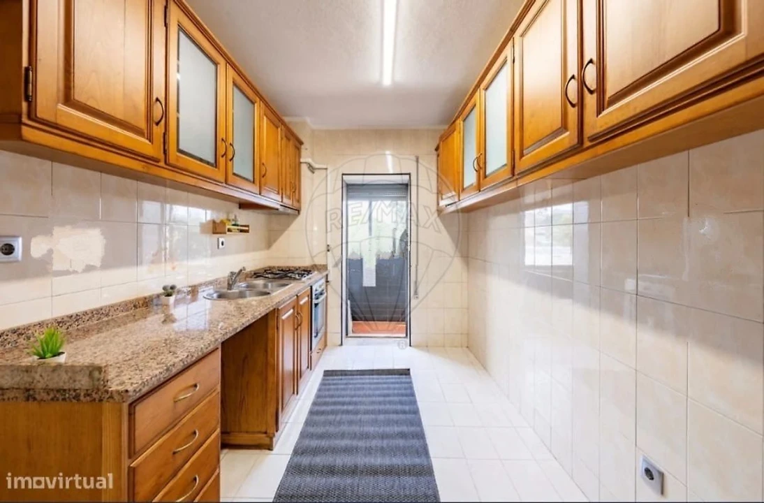 Apartamento T2 para Venda em Valongo Foto 3