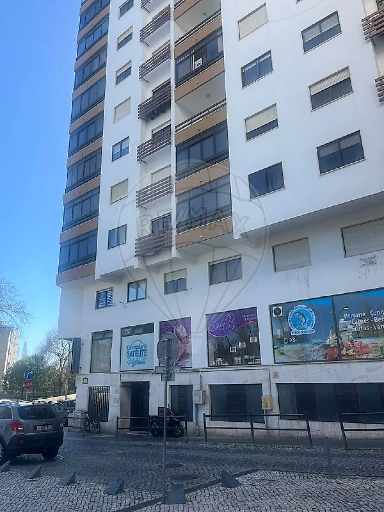 Apartamento T3 para Venda em Cacém e São Marcos Foto 1