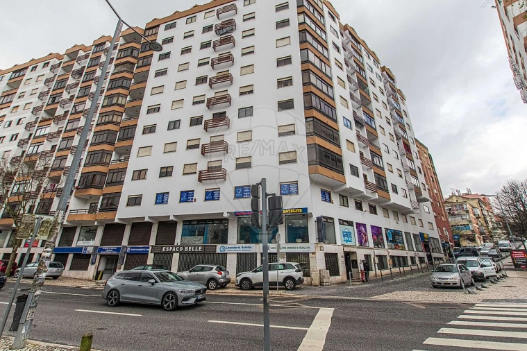 Apartamento T3 para Venda em Cacém e São Marcos