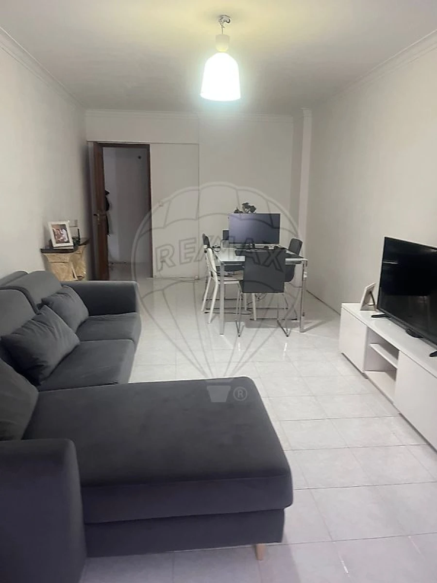 Apartamento T3 para Venda em Cacém e São Marcos Foto 4