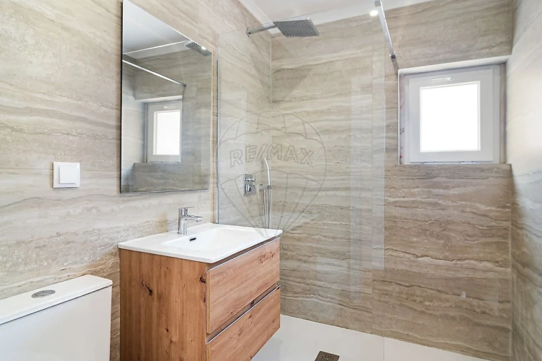 Apartamento T3 para Venda em Carcavelos e Parede Foto 12