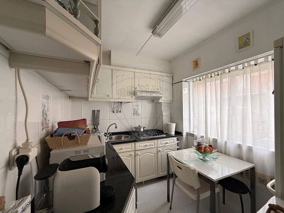 Apartamento T2 para Arrendamento em Encosta do Sol Foto 1