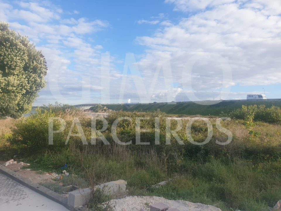 Terreno para Venda em Gafanha da Nazaré Foto 1