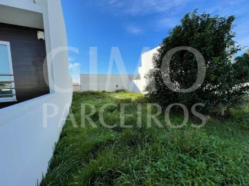 Terreno para Venda em Aradas