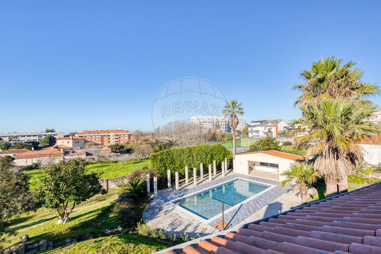 Moradia T10 para Venda em Arcozelo Foto 12