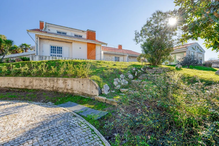 Moradia T10 para Venda em Arcozelo Foto 38