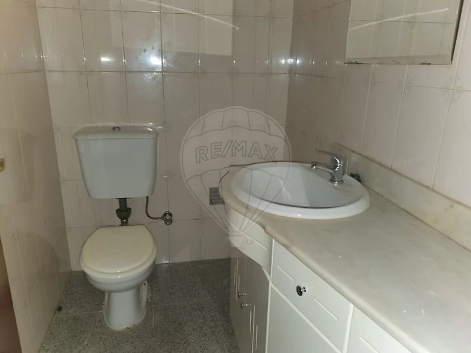 Apartamento T2 para Venda em Aldoar, Foz do Douro e Nevogilde Foto 5