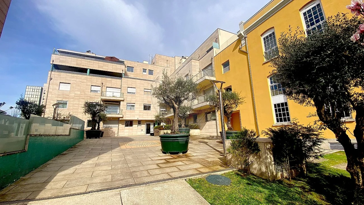 Apartamento T5 para Venda em Cedofeita, Santo Ildefonso, Sé, Miragaia, São Nicolau e Vitória Foto 5