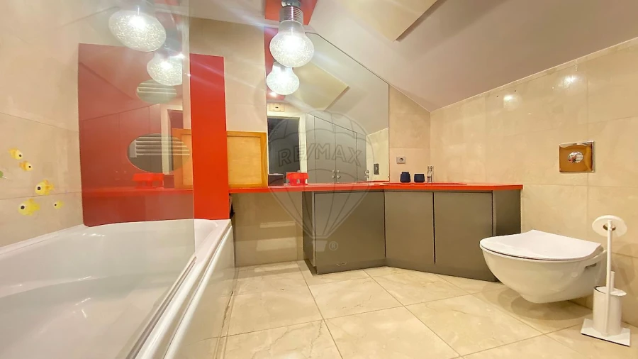 Apartamento T5 para Venda em Cedofeita, Santo Ildefonso, Sé, Miragaia, São Nicolau e Vitória Foto 21