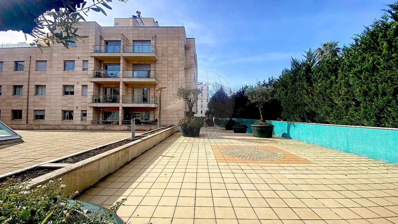 Apartamento T5 para Venda em Cedofeita, Santo Ildefonso, Sé, Miragaia, São Nicolau e Vitória Foto 16