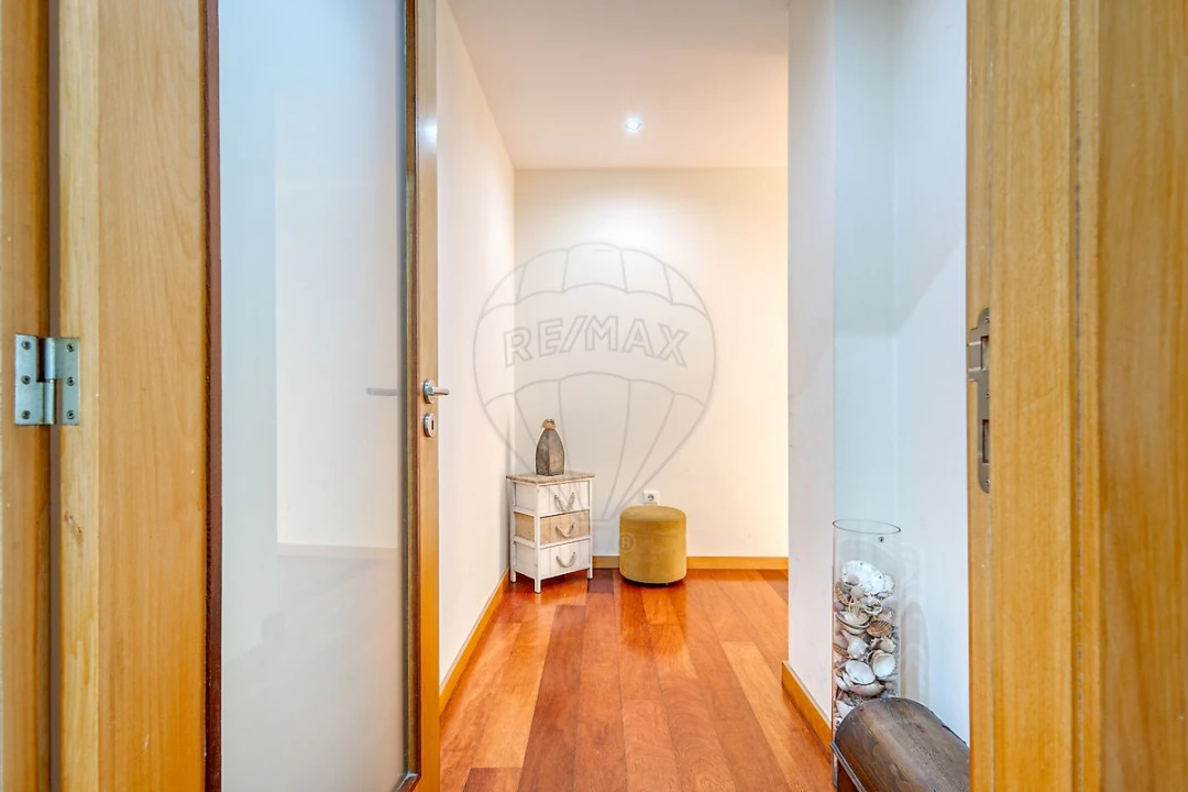 Apartamento T2 para Venda em São Felix da Marinha Foto 1