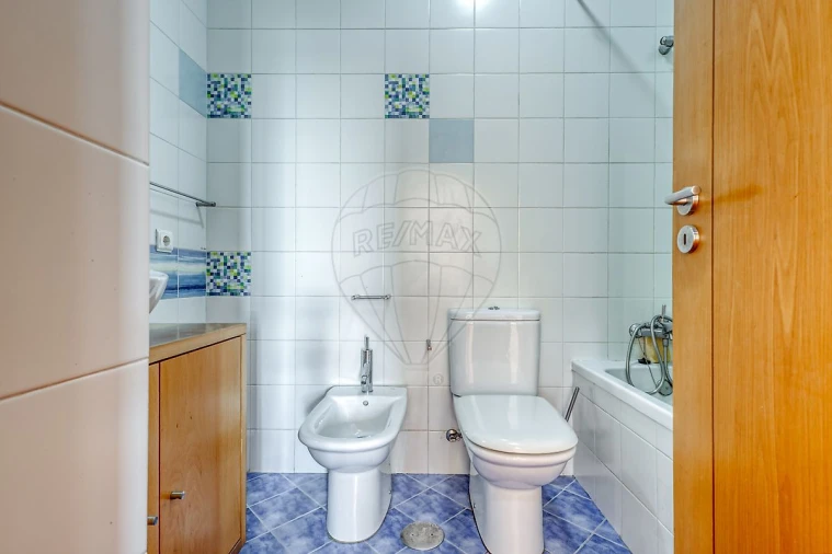 Apartamento T2 para Venda em São Felix da Marinha Foto 17