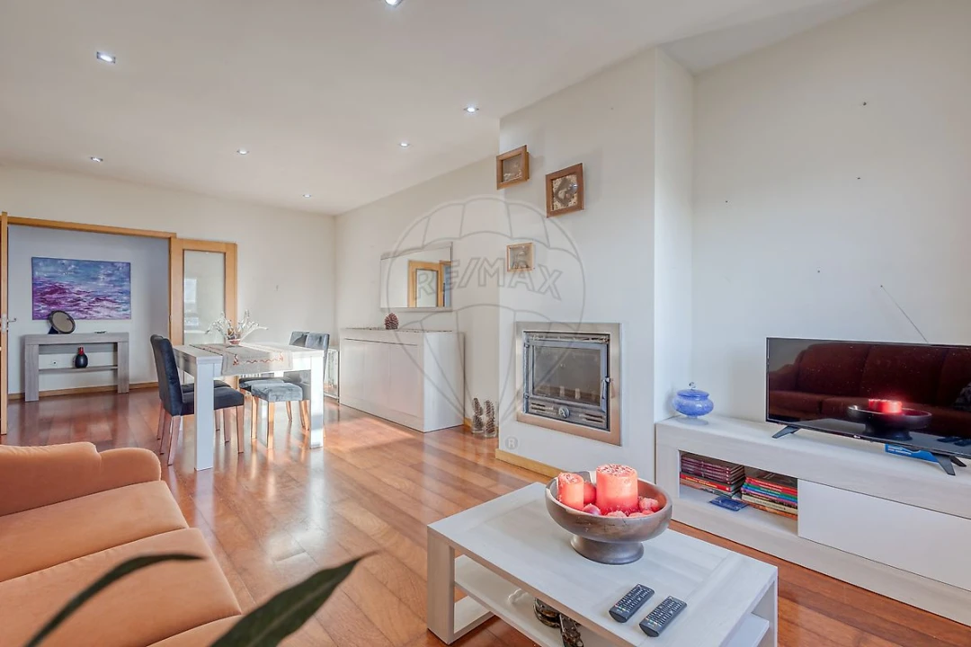 Apartamento T2 para Venda em São Felix da Marinha Foto 7