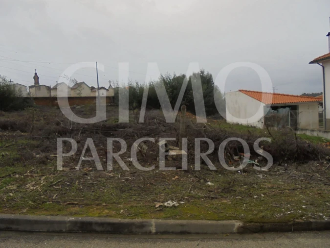 Terreno para Venda em Avelãs de Caminho Foto 2