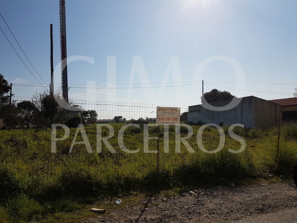 Terreno para Venda em Esgueira Foto 1