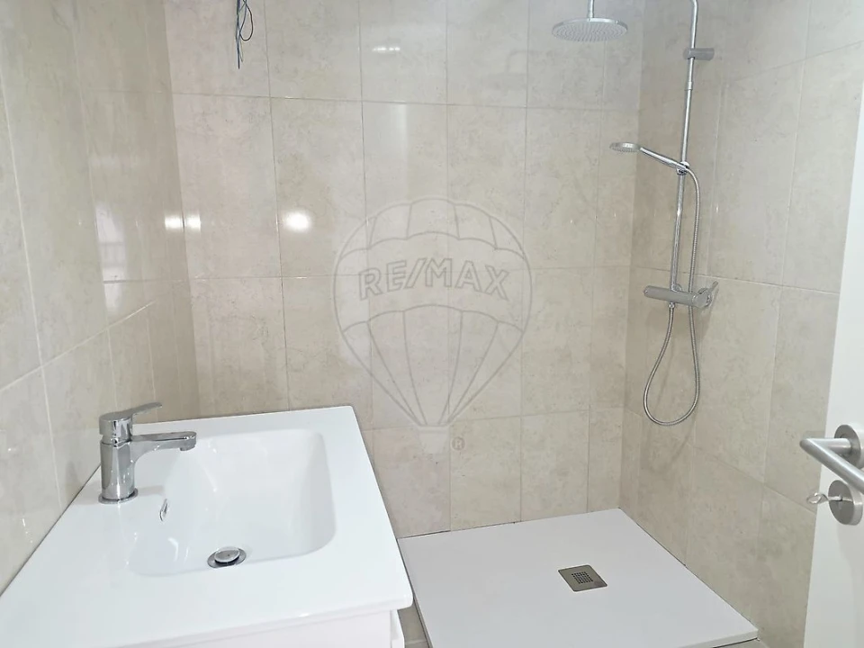 Moradia T4 para Arrendamento em Almargem do Bispo, Pêro Pinheiro e Montelavar Foto 10