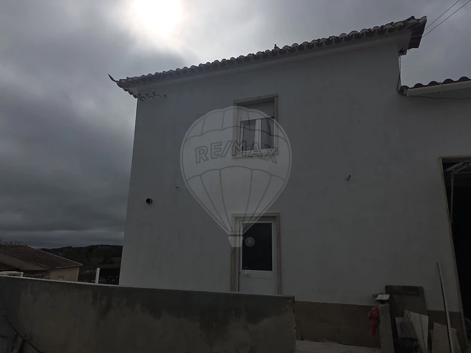 Moradia T4 para Arrendamento em Almargem do Bispo, Pêro Pinheiro e Montelavar Foto 6