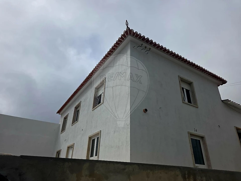 Moradia T4 para Arrendamento em Almargem do Bispo, Pêro Pinheiro e Montelavar Foto 11