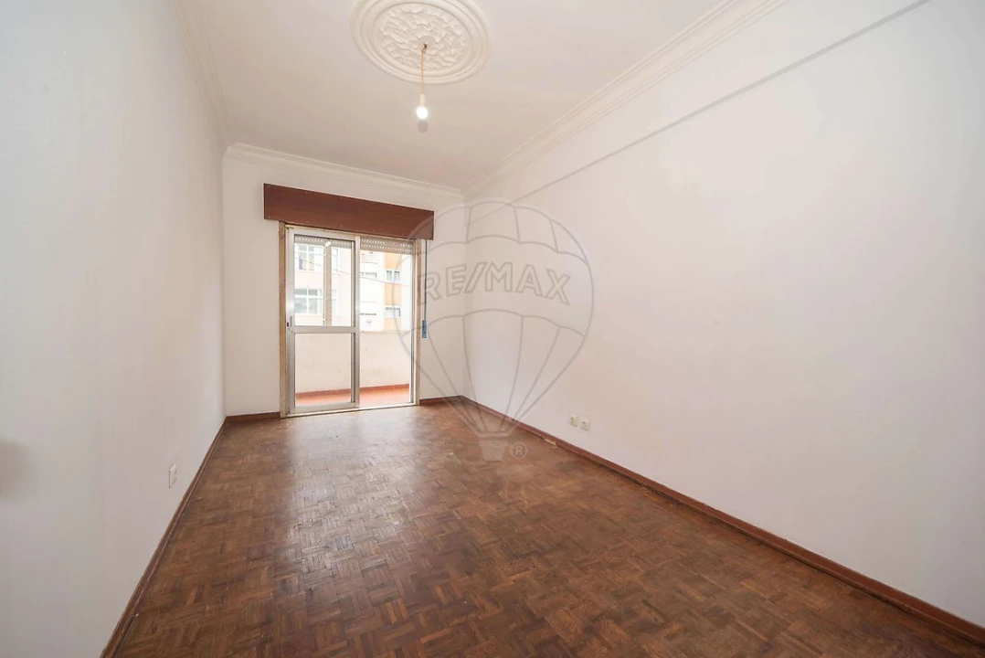 Apartamento T3 para Venda em Corroios Foto 30