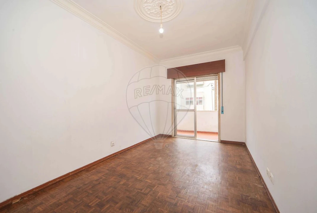 Apartamento T3 para Venda em Corroios Foto 29