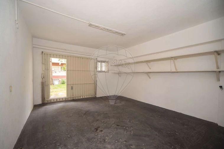 Apartamento T3 para Venda em Corroios Foto 38