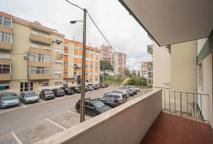 Apartamento T3 para Venda em Corroios Foto 32