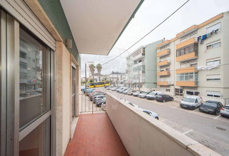 Apartamento T3 para Venda em Corroios Foto 33