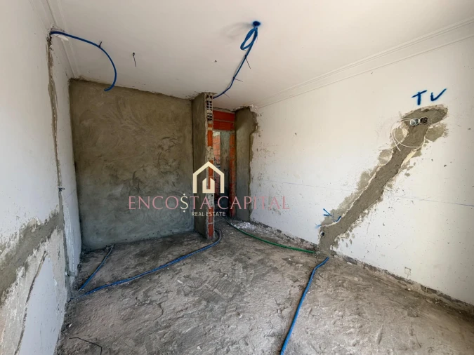 Apartamento T1 para Venda em Carcavelos e Parede Foto 6