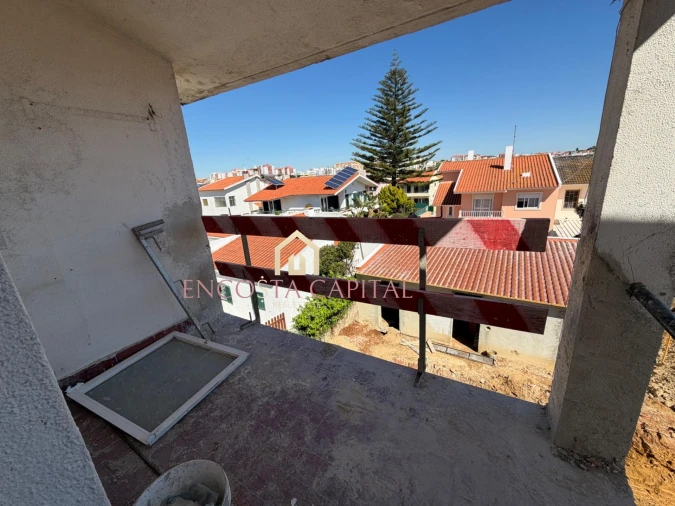 Apartamento T1 para Venda em Carcavelos e Parede Foto 7