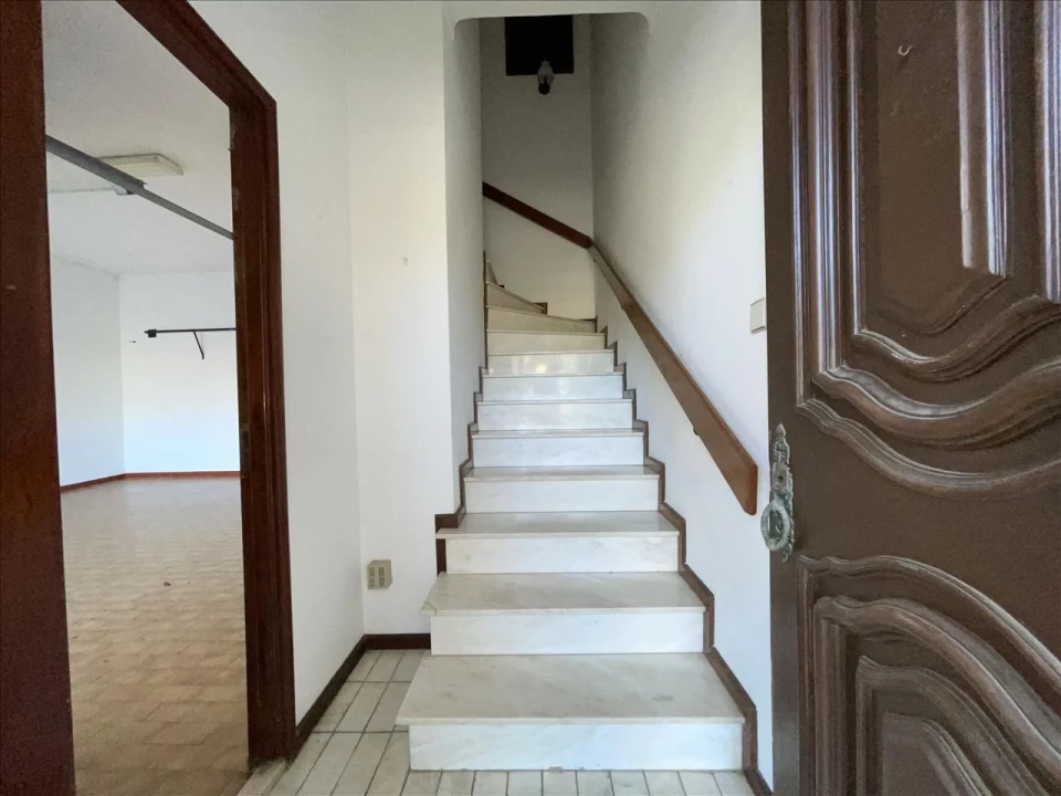 Moradia T3 para Venda em Arcozelo Foto 2