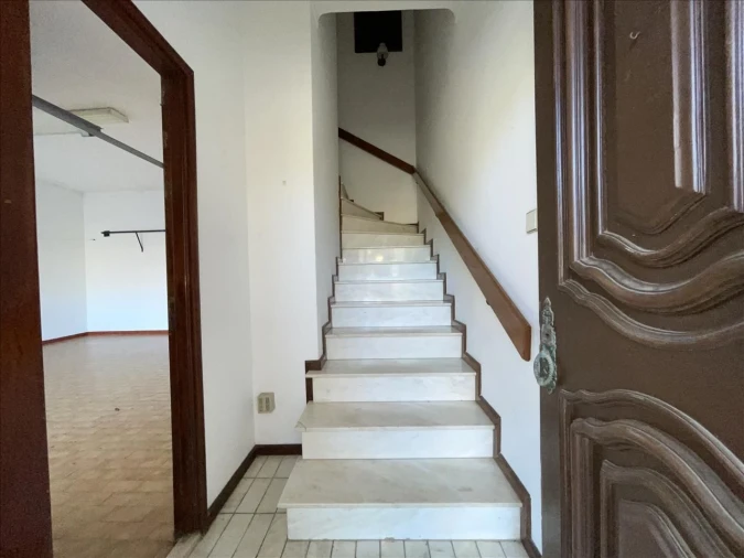 Moradia T3 para Venda em Arcozelo Foto 2