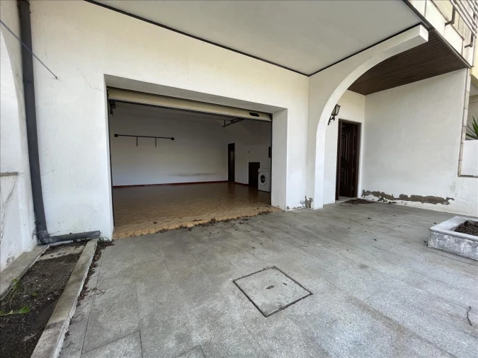 Moradia T3 para Venda em Arcozelo Foto 17