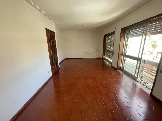 Moradia T3 para Venda em Arcozelo Foto 4