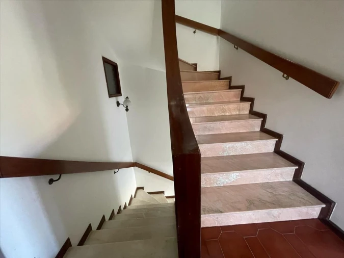 Moradia T3 para Venda em Arcozelo Foto 6