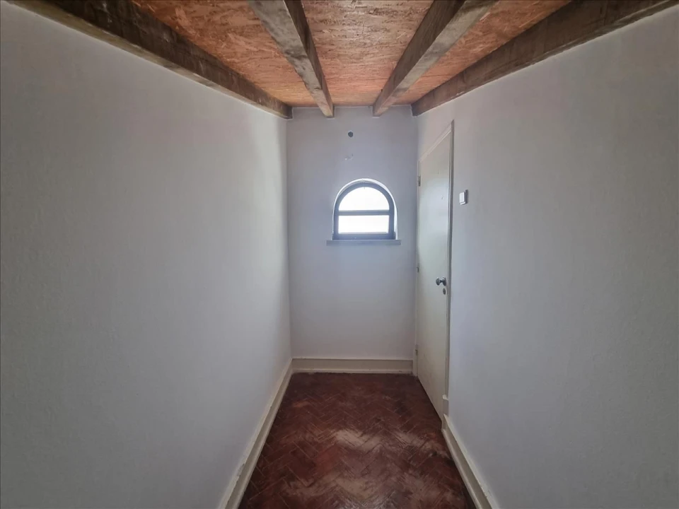 Apartamento T1 para Venda em Beato Foto 13