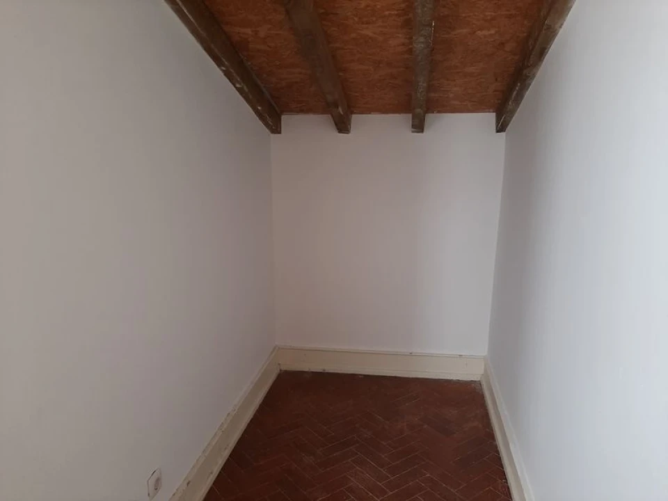 Apartamento T1 para Venda em Beato Foto 12
