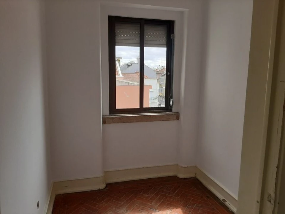 Apartamento T1 para Venda em Beato Foto 9