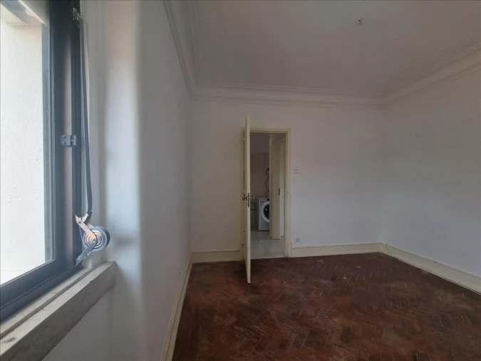 Apartamento T1 para Venda em Beato Foto 9