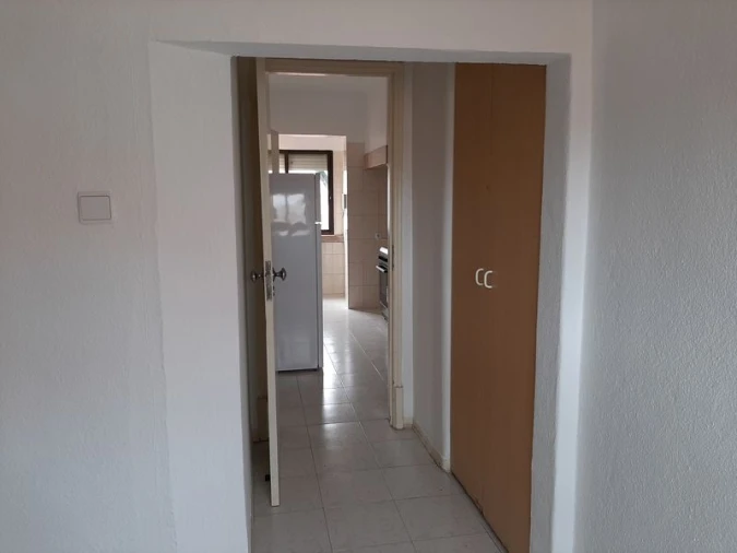 Apartamento T1 para Venda em Beato Foto 6