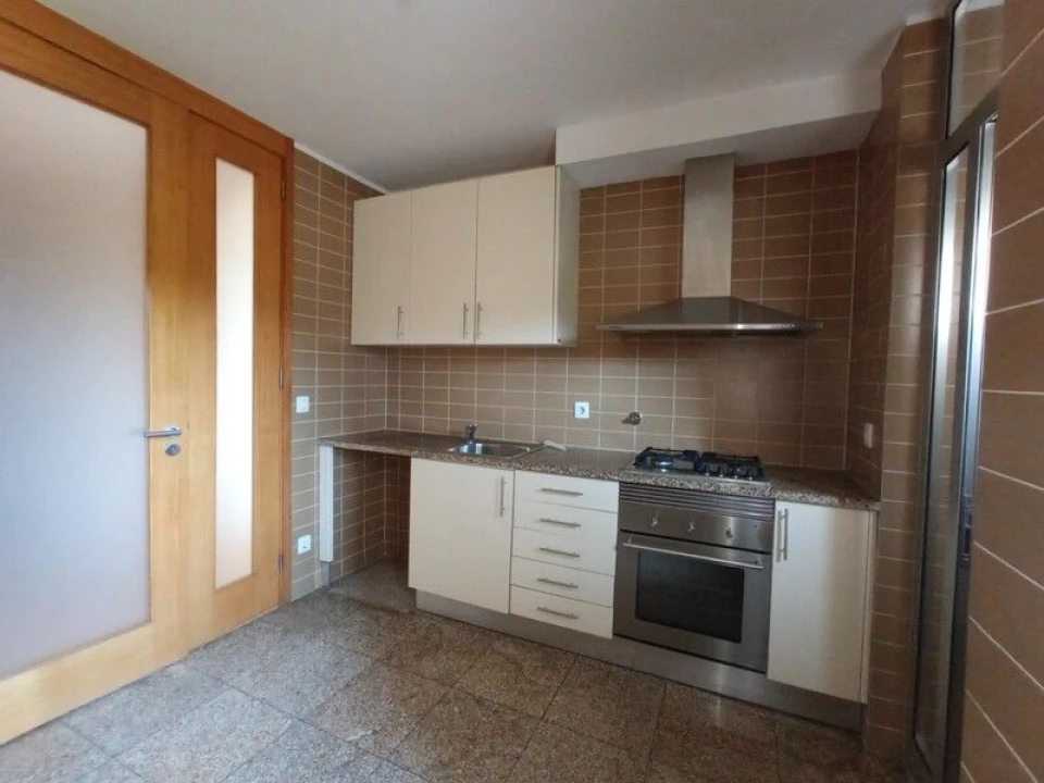 Apartamento T3 para Venda em Moreira Foto 6